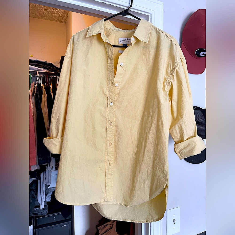 Trendy Baby Yellow Oversized button down Target Shirt - Perfect for Spring!